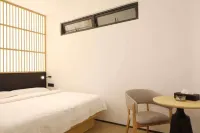 Chonghe Yaju (Linhai Chonghe Gate)