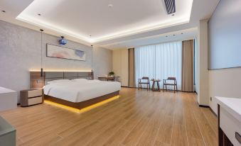 Huoshan Mansu Zhuning Creek Language Homestay
