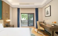 Longdu Realm International Hotel Các khách sạn ở Bình Hồ