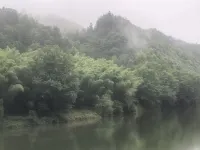 Huoshan Mansu Zhuning Creek Language Homestay - Bjergudsigt