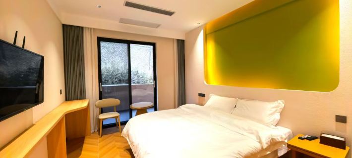 Layisa Forest Hotel Hotele w: Powiat Pingwu
