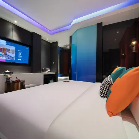 H Hotel