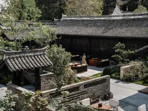 Puyu Chengxiang Courtyard Hotel