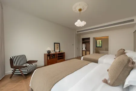 Anji Whispering Peaks French Auberge Отели рядом с достопримечательностью «guo ji zhu yi shang mao cheng»