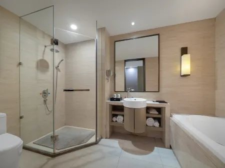 Fortune Sunshine Hotel Отели рядом с достопримечательностью «Maijishan Cave-Temple Complex»