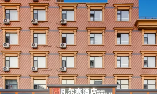 VERSAILLES HOTEL