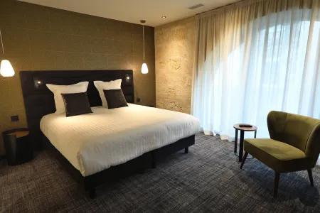 Hôtel la Maison Bord'Eaux Отели рядом с достопримечательностью «Palais Gallien»