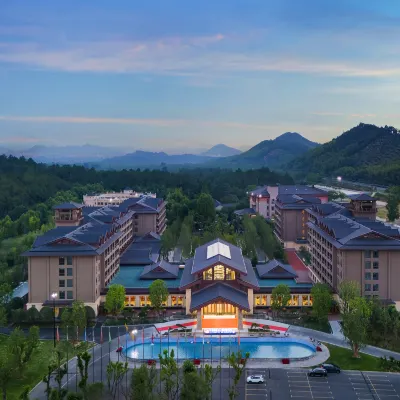 安吉中南度假·東非草原酒店 鄰近中南百草原-長頸鹿館的酒店