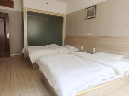 Shizong Shuncheng Hotel