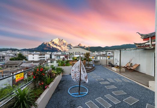 溪山隐野奢度假民宿（丽江古城南门店）外景图