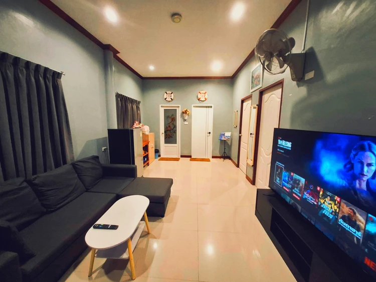 รูปภาพของพลูวิลล่าเกาะล้าน  (บ้านเนตร)