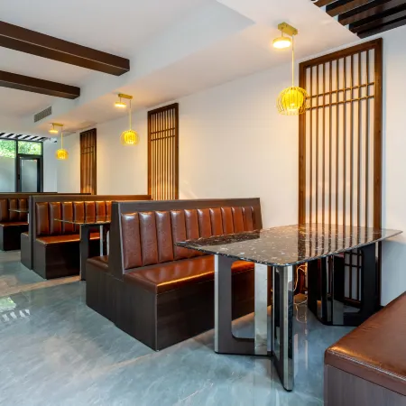 Muquanju Hot Spring Hotel (Hailuogou Glacier Forest Park)