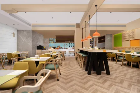 Home2 Suites by Hilton Xi'an Bell Tower South Gate Отели рядом с достопримечательностью «Tomb of Qin Er Shi»