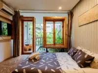 Homestay CHAT - Hanoi Heritage Hideaway Hotels in Hanoi