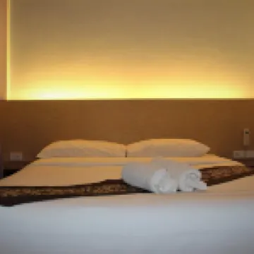 ฟรีดอม กะตะ โรงแรมใกล้พระพุทธมิ่งมงคลเอกนาคคีรี (พระใหญ่)