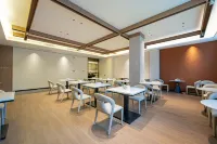 Four Seasons Qingteng Hotel (Ningbo Railway Station Engineering College Cuibai)