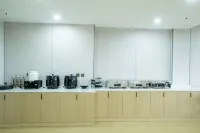 Yujian Hotel (Gushi Xiyalibao Shopping Plaza) - พร้อมอาหารเช้า