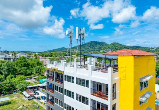 푸켓 파이브 포춘 홀리데이 호텔