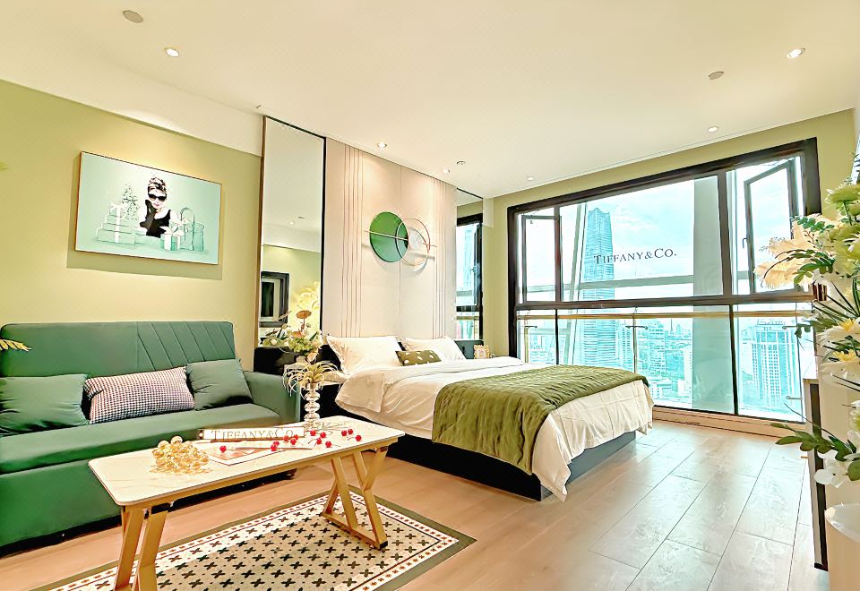 MSG - Top of Bund Hotel Apartment