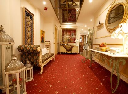 2 KITARRAT Boutique Hotel & SPA