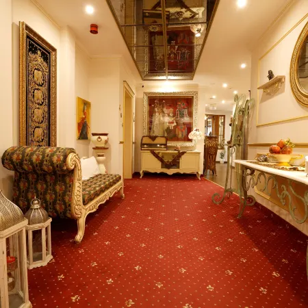 2 KITARRAT Boutique Hotel & SPA