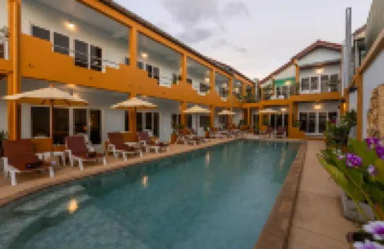 Kamala Dreams Hoteles cerca de Monumento del Tsunami