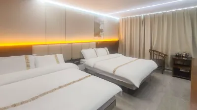 Luoyoujia Homestay Hotel in zona Junlian Gulou Mountain