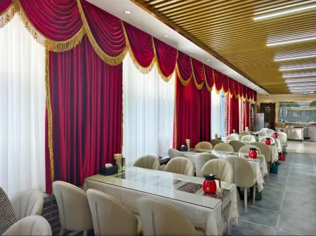 Hua Hang Hotel Отели рядом с достопримечательностью «Xinjiang University of Finance and Economics»