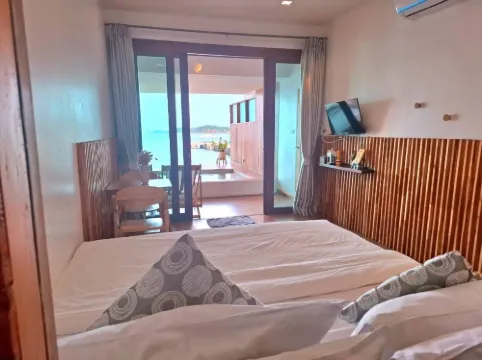 อกินะบีช รีสอร์ท เกาะล้าน