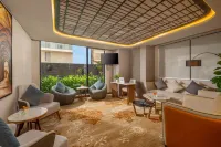 Peninsula Hotel Danang - Bars