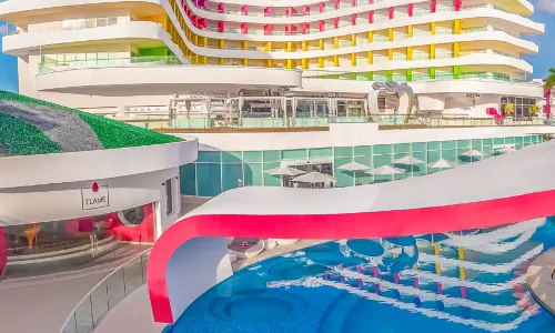 坎昆塔樓誘惑全包 - 限成人