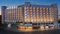 James Joyce Coffee Hotel (Railway Station Yulin College Branch) - parkir