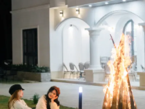 曼登韋魯納酒店 公伯隴酒店