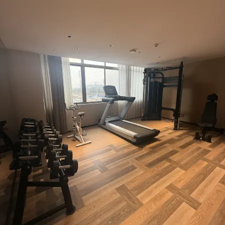 Hualang Lizhi Hotel (Danyang Zhongbei College)