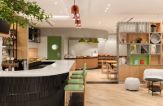 阿拉木圖假日酒店