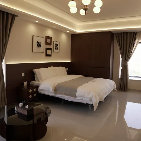 Ruili Yijing Homestay (Nongmo Lake Park)