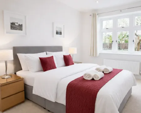 Roomspace Serviced Apartments - Kinnaird Court Hotels in Esher