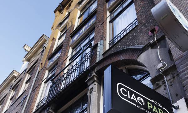Ciao Papa Hotel Amsterdam Central Station