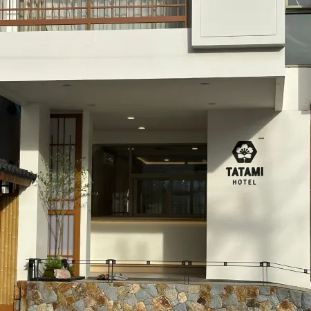 Tatami Hotel Phuket Отели рядом с достопримечательностью «Ват Кетхо Пхукет»