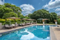 Nut Grove Boutique Hotel
