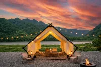 Lixian Yujingyuan Theme Hotel（Bipenggou Scenic Area · Lixiao Road Store） - Bintang 2