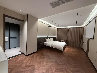 Ruicheng Hotel, Wusu City โรงแรมใน