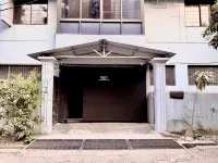 Chinese Hotel-Youth