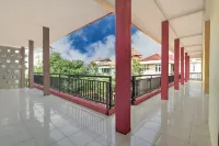 Hotel O Oteng Stay - parking