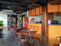 Mooz Hotel Surabaya - Jemursari Các khách sạn ở Wonocolo