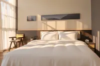 1916 Anju Hotel