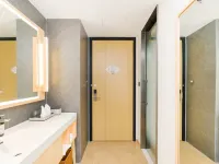 Jianguo Hidden Hotel(Longyang Magnetic Levitation Station, Shanghai New International Expo Center) โรงแรมใกล้เซนจูรีปาร์ค