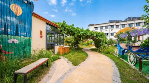 Tukes Ligong Be Courtyard Homestay Reception Center