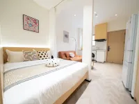 Yiju Light Luxury Apartment