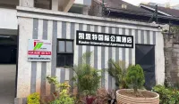 Kester International Apartment Hotel - parking
